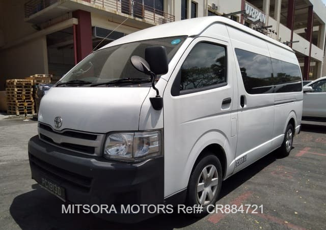 2013 TOYOTA HIACE COMMUTER GL