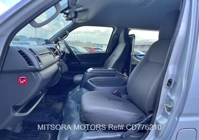 2016 TOYOTA HIACE COMMUTER