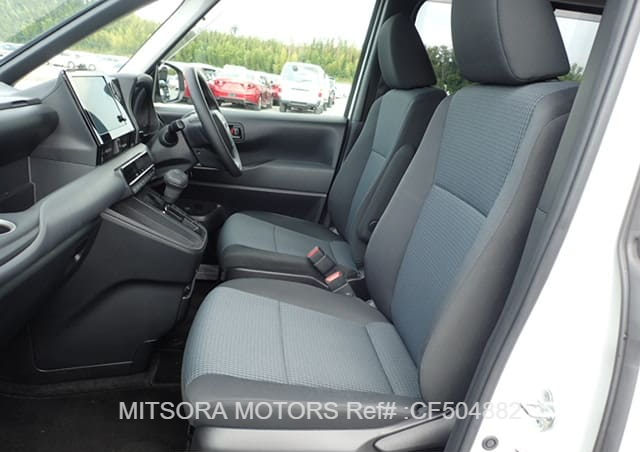 2023 TOYOTA NOAH X