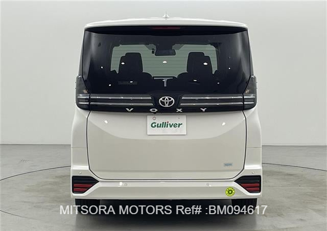 2024 TOYOTA VOXY PEARL