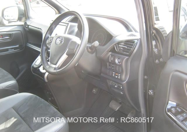 2021 TOYOTA VOXY 2.0ZSIII