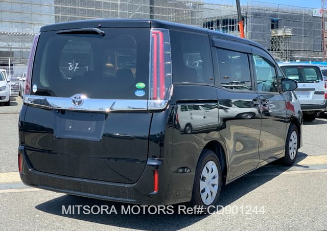2017 TOYOTA NOAH X