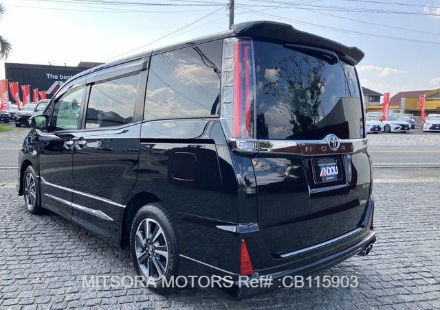 2018 TOYOTA NOAH SI