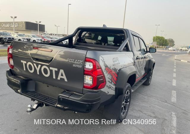 2024 TOYOTA HILUX DUAL CABIN PICKUP