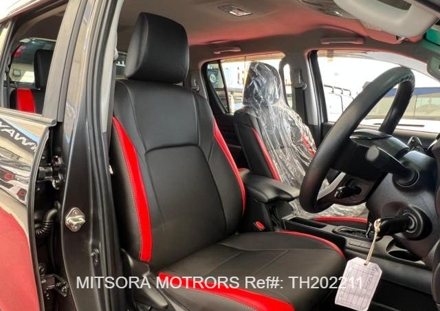 2022 TOYOTA HILUX