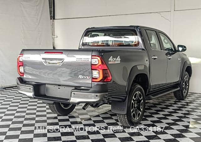 2025 TOYOTA HILUX 2.8