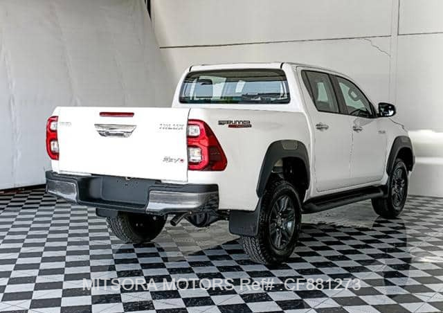 2024 TOYOTA HILUX 2.4
