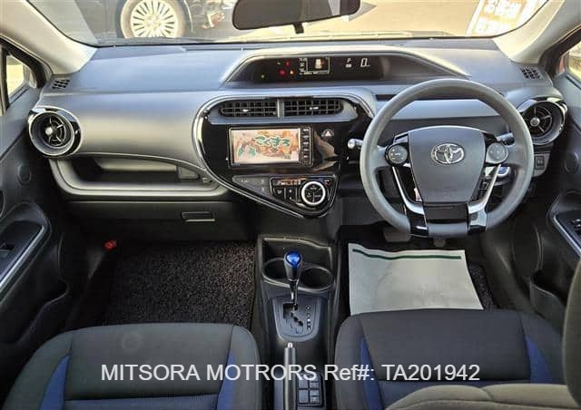 2019 TOYOTA AQUA