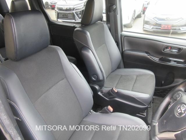 2020 TOYOTA NOAH