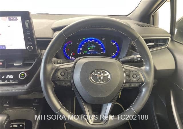 2021 TOYOTA COROLLA