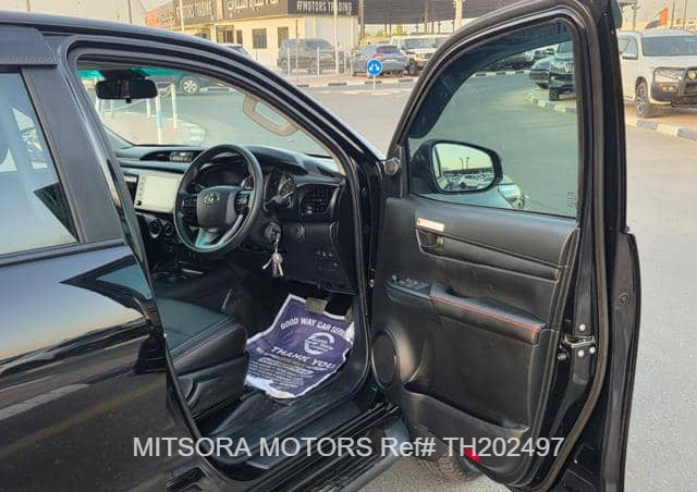 2024 TOYOTA HILUX – GR SHAPE